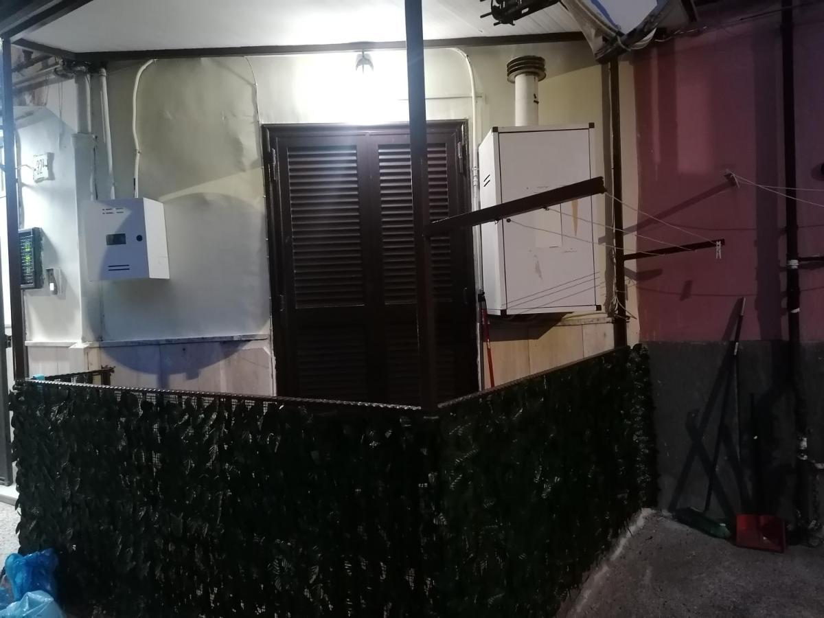 Casa Amelia Panzió Nápoly Kültér fotó
